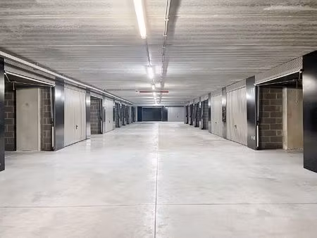 garage à louer à vrijdagmarkt 61 gand (vbd45596)