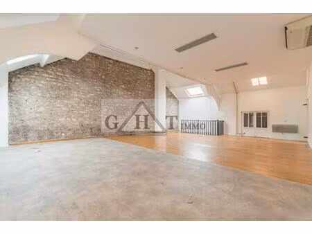 bureau 393 m² a melun a louer