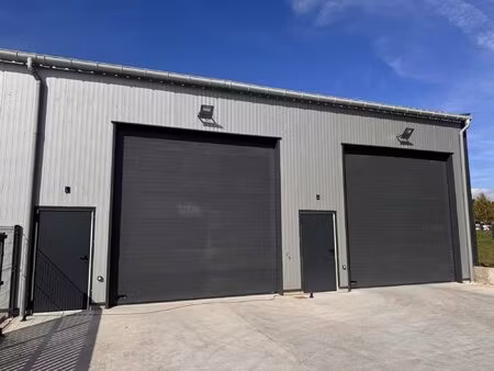 pays d'auray - local d'activités de 160 m²