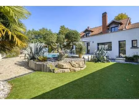 vente maison piscine à nantes centre ville (44000) : à vendre piscine / 268m² nantes centr