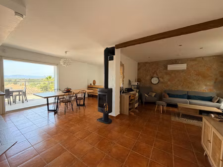 maison 4 pièces 134 m2 la moutonne / la crau