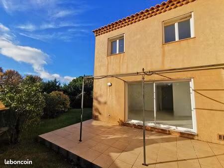 villa 4 pièces 84 m²