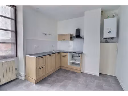 appartement figeac 3 pièce(s) 60 m2