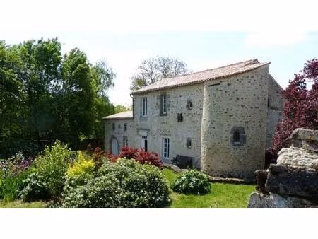 demeure de prestige marsais sainte radegonde 10 pièce(s) 259 m2