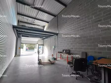 local d'activites a louer