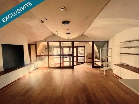 local avec beau potentiel au centre de guillestre