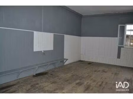 location local d'activités 70 m²