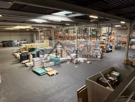 a louer villejust un entrepot bureaux