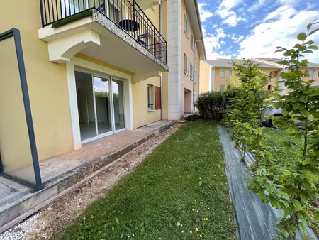 location appartement 2 pièces 40m² rodez 12000