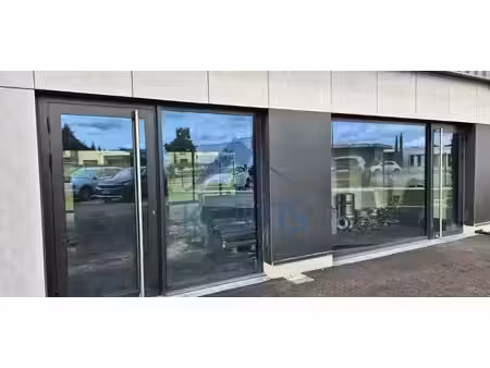 location local commercial 63m² chazay d azergues 69380