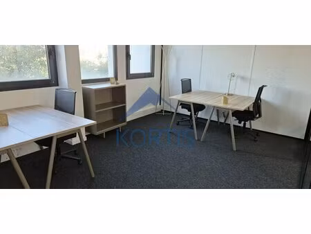 location local professionnel 562m² st priest 69800