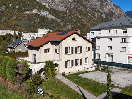 maison à saint-jean-de-maurienne