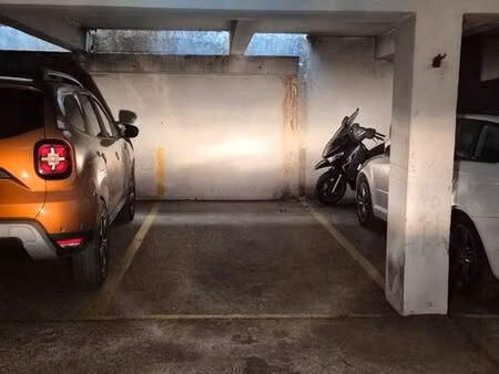 place de parking sous-terrain