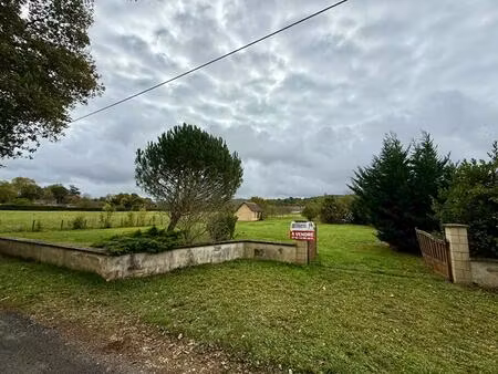 terrain à bâtir à cubjac de 2040 m²