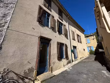 charmante maison de village avec potentiel  au cœur de rouvenac (val-du-faby)