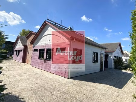 location local commercial 330m² troyes 10000