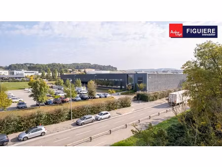 bâtiment mixte indépendant au coeur de la zac de lenfant et terrain constructible