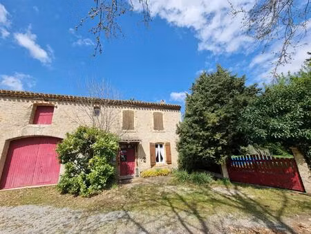 marseillette: charmante maison de vigneron offrant 5 chambres  4 salles de bains  jardin..