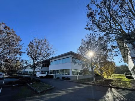 location bureau labege 31670