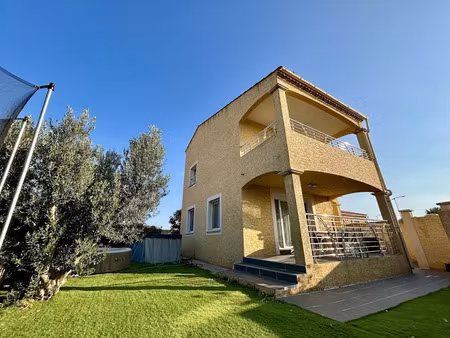 vente maison 6 pièces 143 m² à saint-gilles (30800)  297 000 €