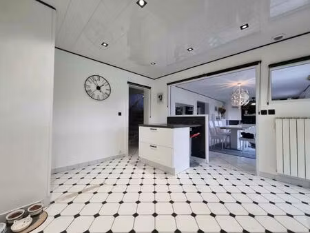 vente maison 7 pièces 200 m² saint-jean-de-bassel (57930)