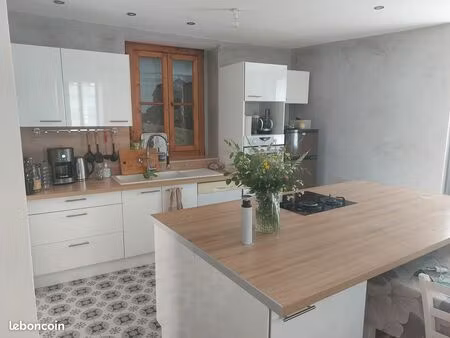 appartement meublé en bordure de rivière