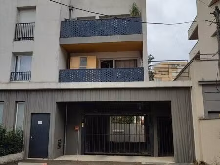 vente garage villeurbanne (69100)