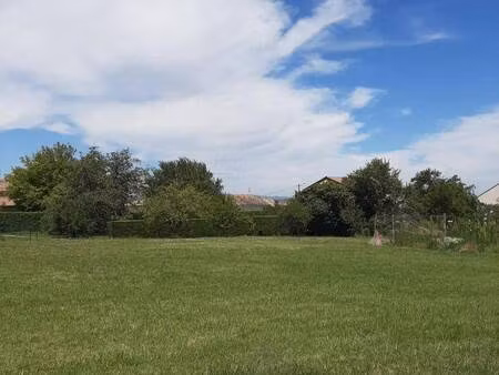 terrain constructible viabilisé à vendre