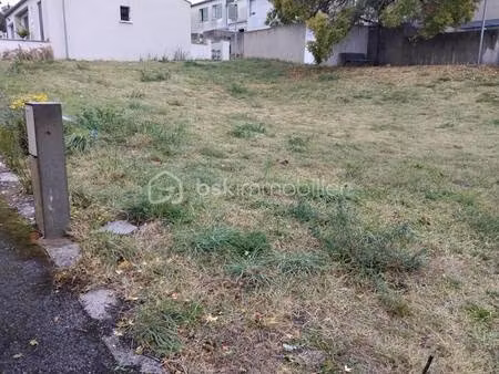 terrain constructible viabilisé à vendre