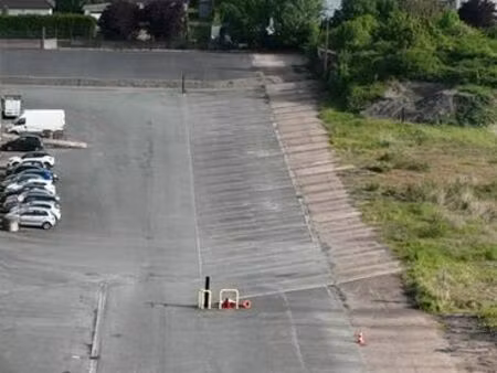 places de parking poids lourd