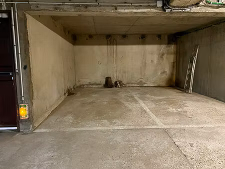 location parking / box  gif