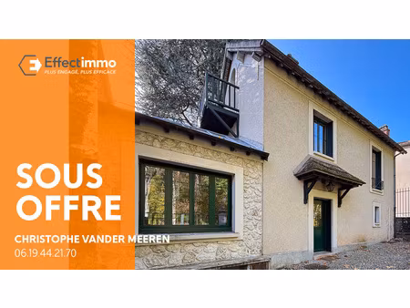 a fontaine-le-port  maison de 76 m2 avec cour  terrasse et garage