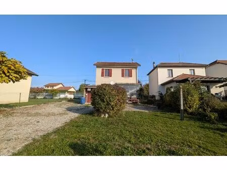 maison la bâtie-montgascon m² t-5 à vendre  239 000 €