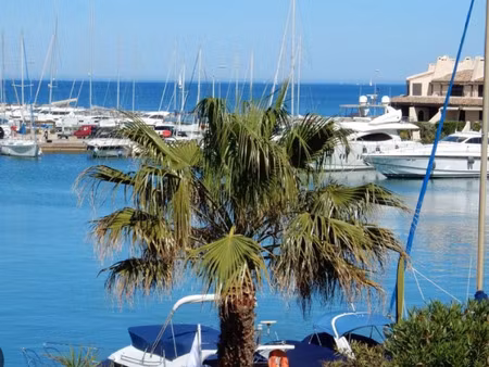 fonds de commerce à vendre cogolin 110m2 280 000€