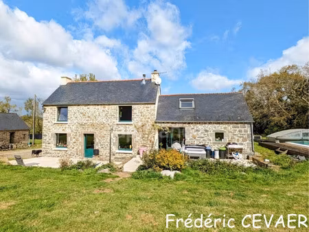 propriété à vendre hanvec 7 pièce(s) 150m2 484 500€
