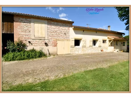 propriété à vendre saint sixte 6 pièce(s) 124m2 236 000€