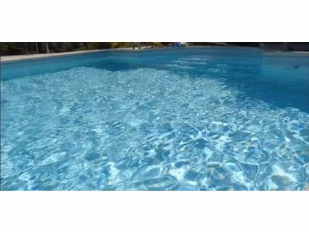 propriété à vendre saignon 8 pièce(s) 350m2 1 150 000€