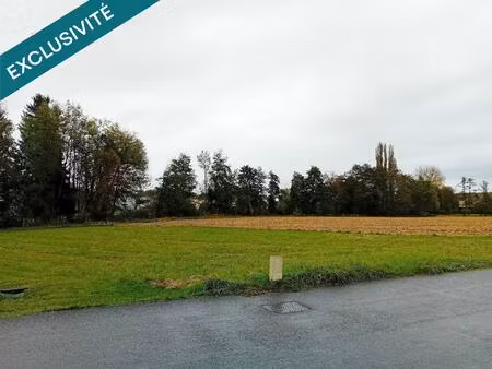 terrain plat  au calme  vue imprenable