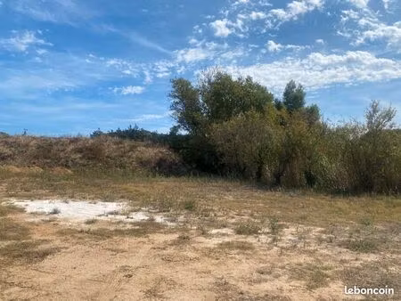 terrain 588 m² vinassan