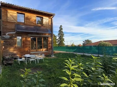 maison bois 4 chambres 2 salles de bains 2 wc jardin