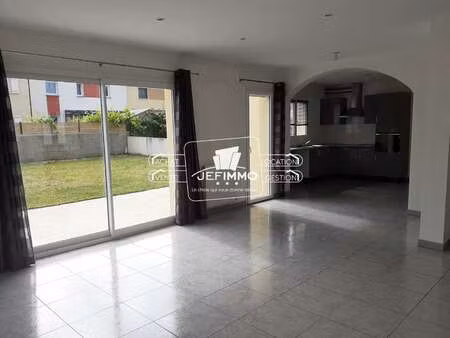 location maison à sainte-luce-sur-loire (44980) : à louer / 125m² sainte-luce-sur-loire