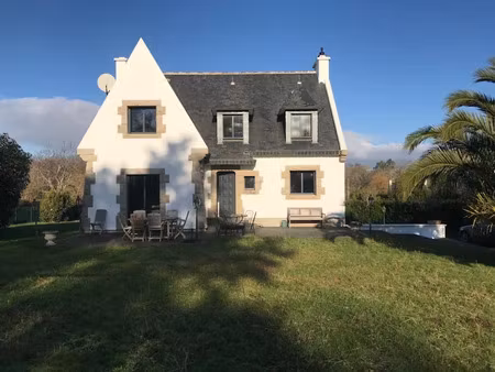 location meublée maison 6 pièces 150 m² à concarneau (29900)  2 000 €