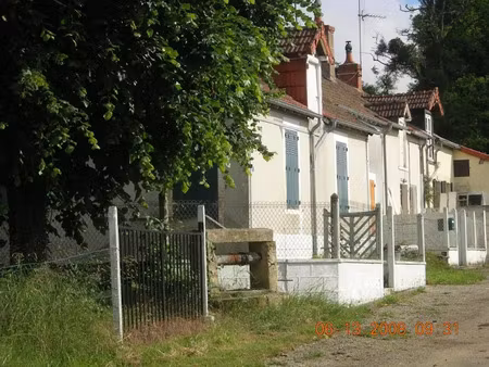 location maison 3 pièces 60 m² à vandenesse (58290)  670 €