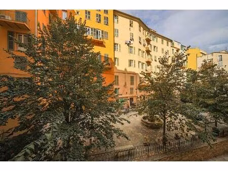 local commercial à louer