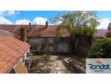 maison / environ 180 m2 / parcelle environ 1000 m2 / dependa