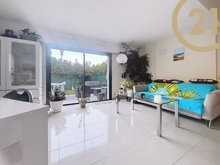 vente - saint raphael - appartement 2-3 pieces en rez de jar