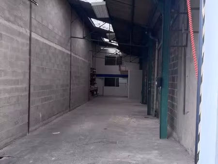 locaux d'activité au pied du pont de bezons (colombes)