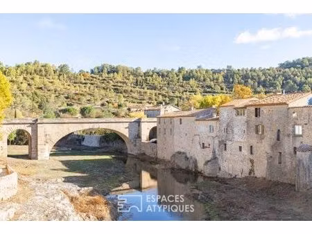 élégante maison en pierre dans le centre historique de lagrasse - un bien d'exception