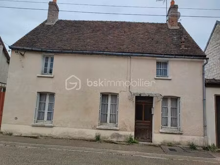 maison de village de 55 50 m² à villeneuve-l'archeveque