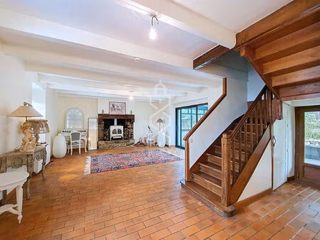 exclusivité merlevenez : belle maison en pierres offrant de bea